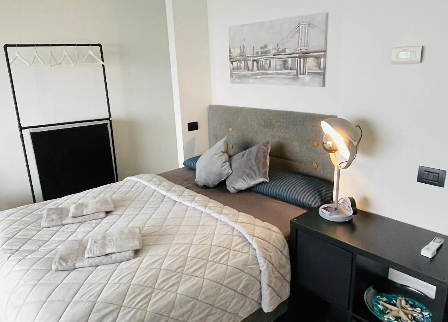 Apartment Studio Belmonte Mit Direktem Seeblick Brezzo